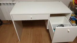 Escritorio blanco moderno