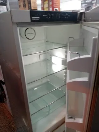 Nevera Liebherr 180cm