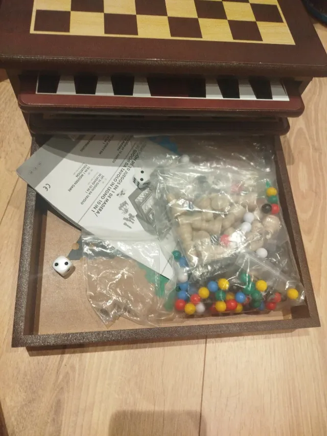 Juegos de mesa de madera Playtive