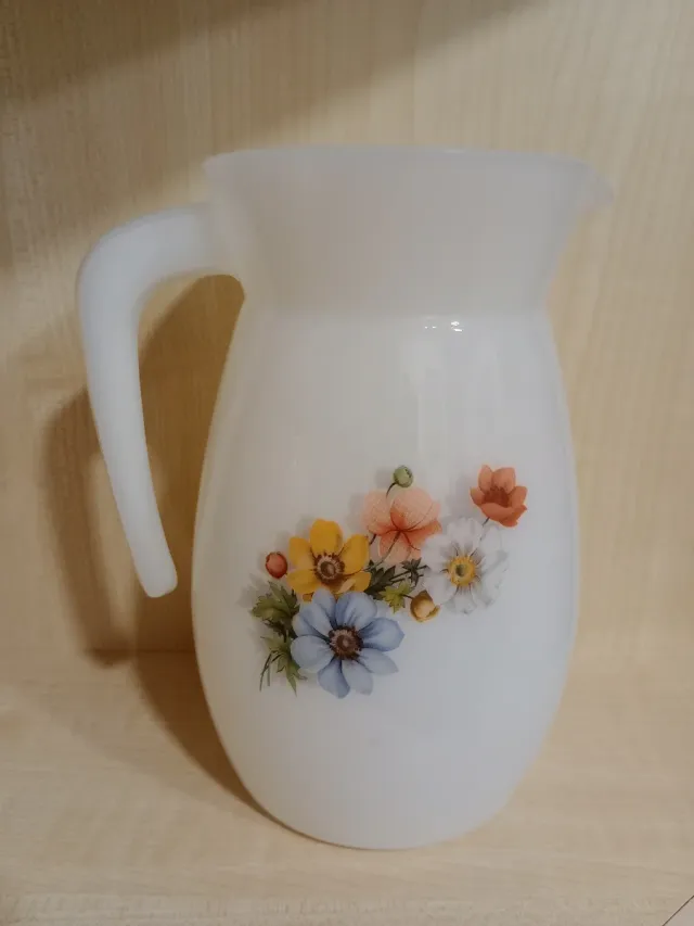 Jarra Arcopal Vintage Flores