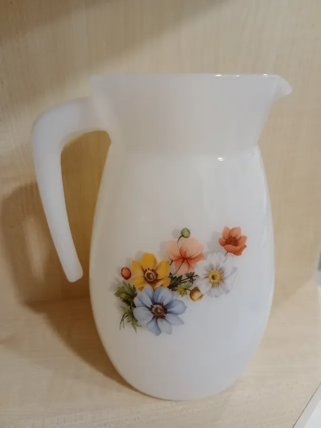 Jarra Arcopal Vintage Flores