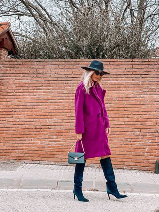 Abrigo largo violeta
