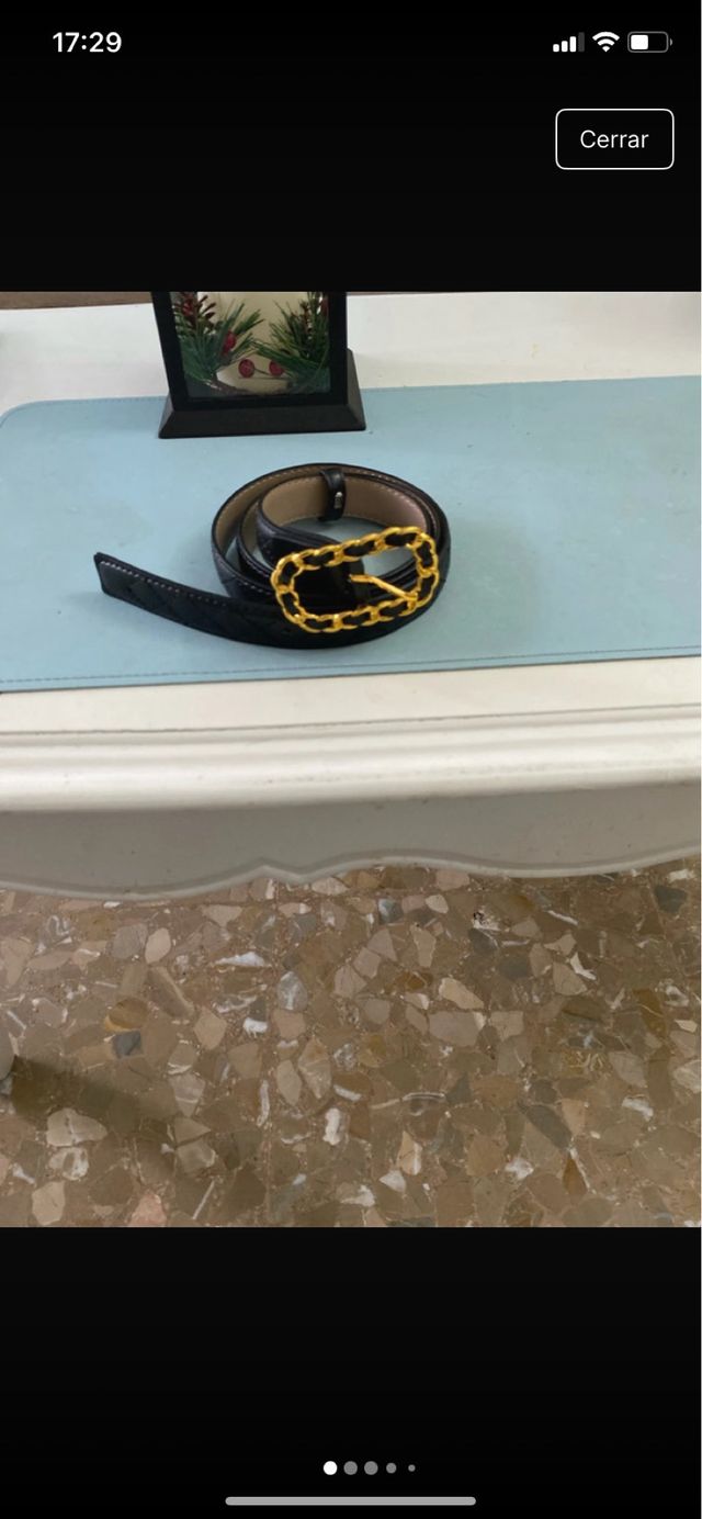 Riconosciuti cinturoni neri e dorati