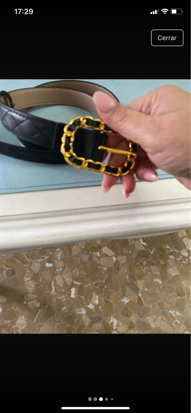 Riconosciuti cinturoni neri e dorati