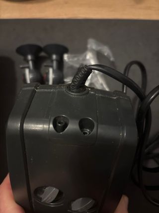 Bomba de aire Eheim air400 para acuario (averiada)