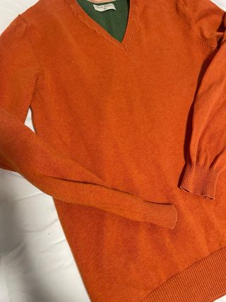 Jersey fino cuello pico naranja y verde