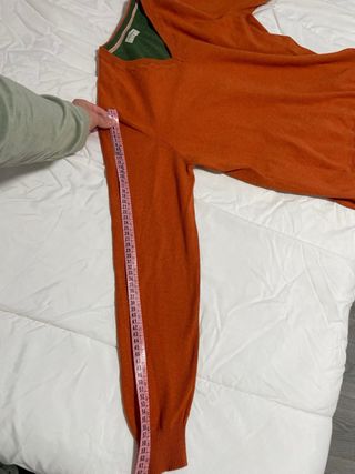 Jersey fino cuello pico naranja y verde