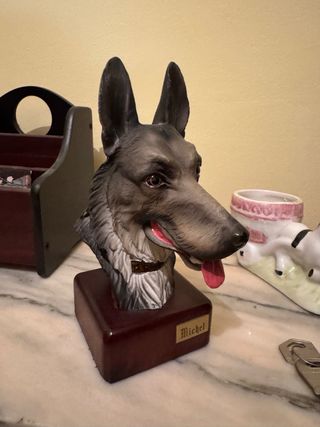 Escultura Cabeza Perro Michel