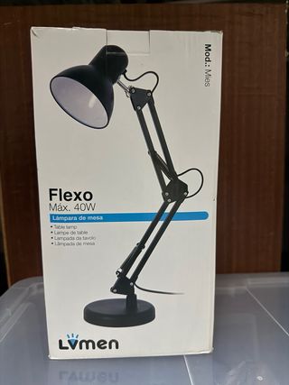 Lámpara de mesa flexo Lvmen Negra