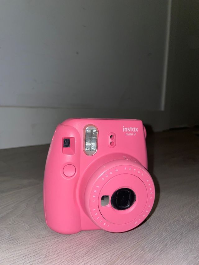 Cámara Instax Mini 9 Rosa sin usar