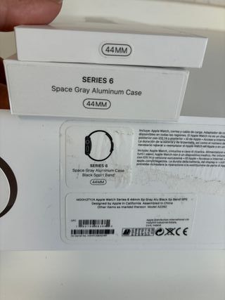 Apple Watch Series 6 40mm GPS + Cellular