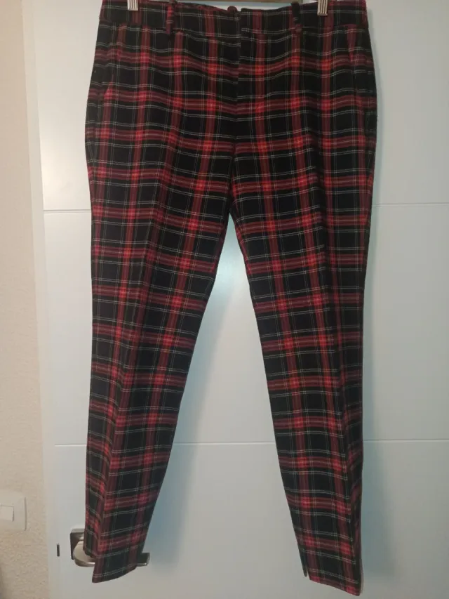 Pantalón Zara cuadros escoceses
