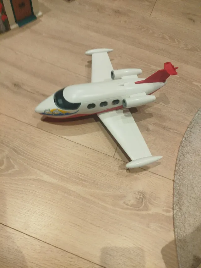 Avión Play Movil Blanco y Rojo