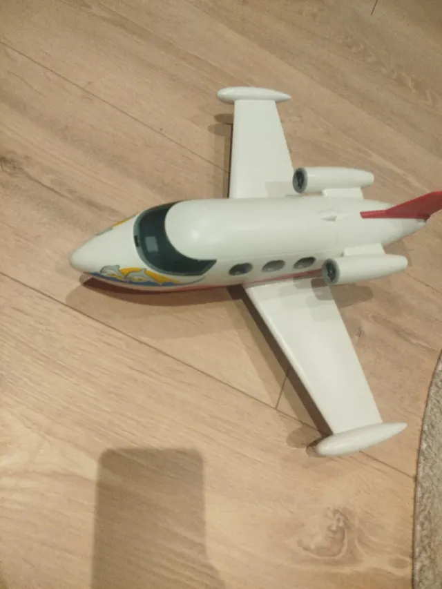 Avión Play Movil Blanco y Rojo