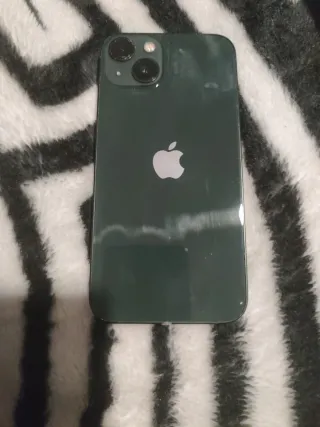 iPhone 13 Verde Casi Nuevo