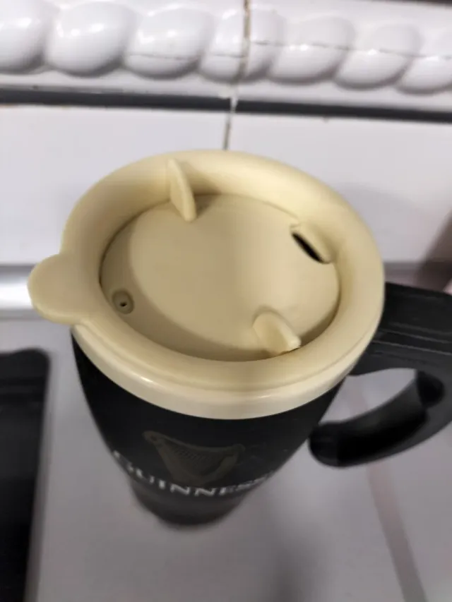 Termo Jarra Guinness Negro y Beige