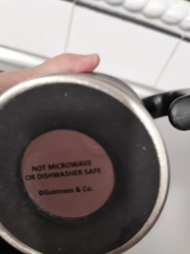 Termo Jarra Guinness Negro y Beige