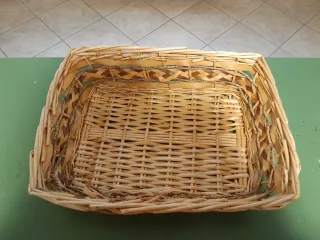Cesto quadrato in vimini