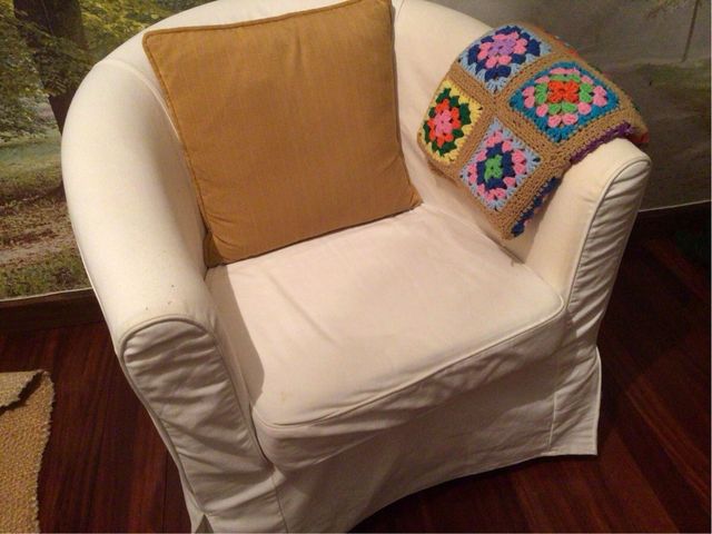Sillón blanco Ikea pequeño