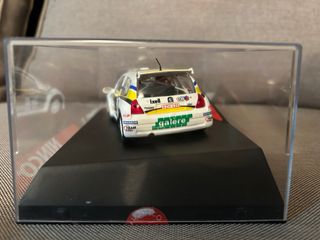 Coche Scalextric Renault Clio Elf Ninco