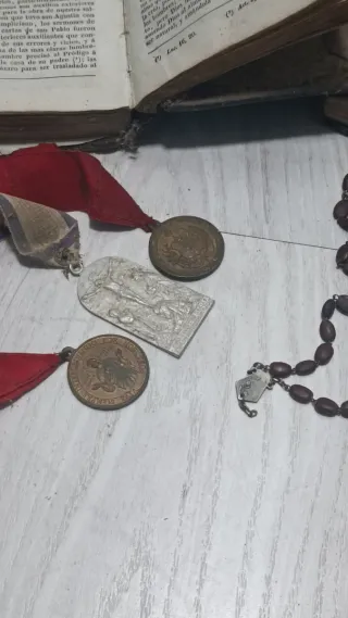 Lote antigüedades religiosas