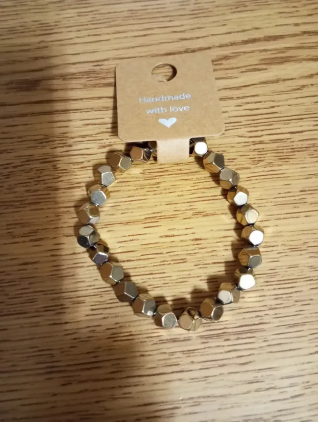 Bracciale con sfere di pirite sfaccettata