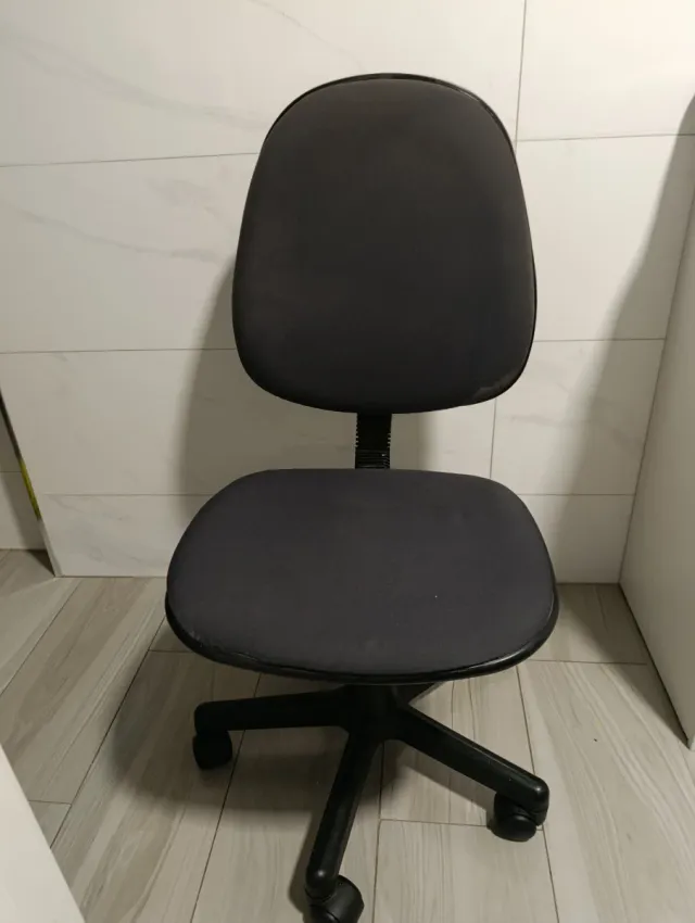 Silla escritorio gris