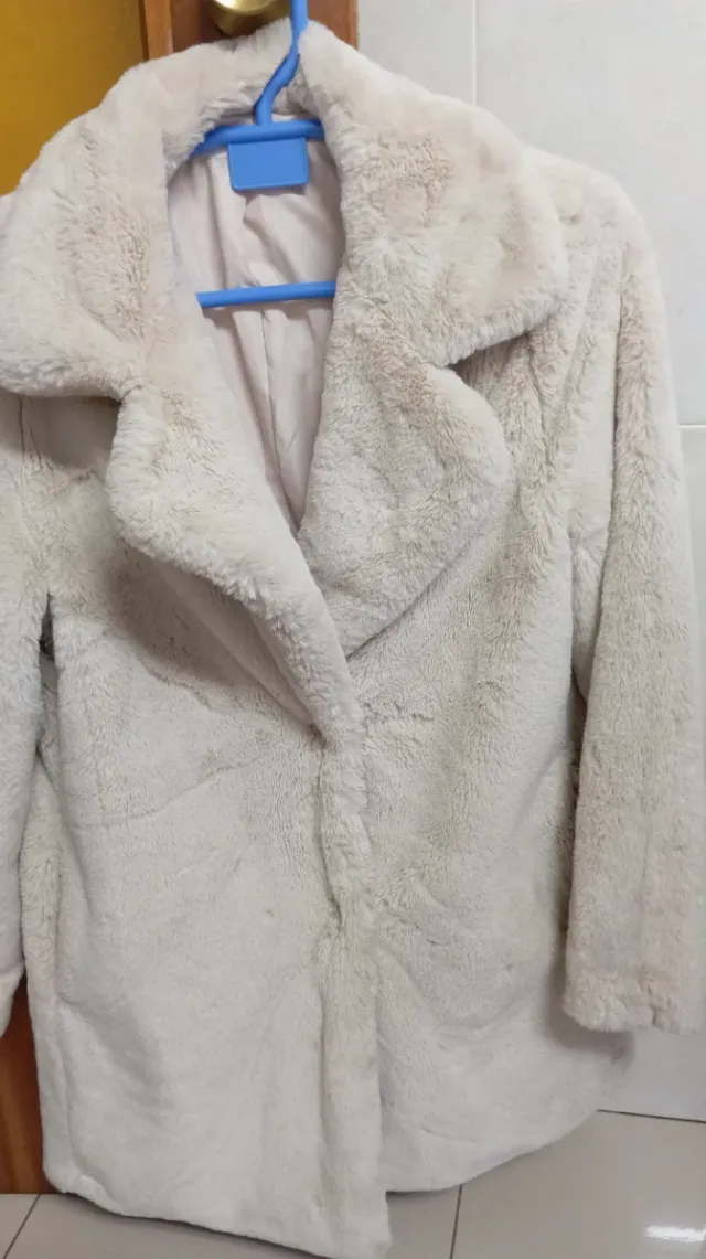 Abrigo mujer peluche beige talla M.