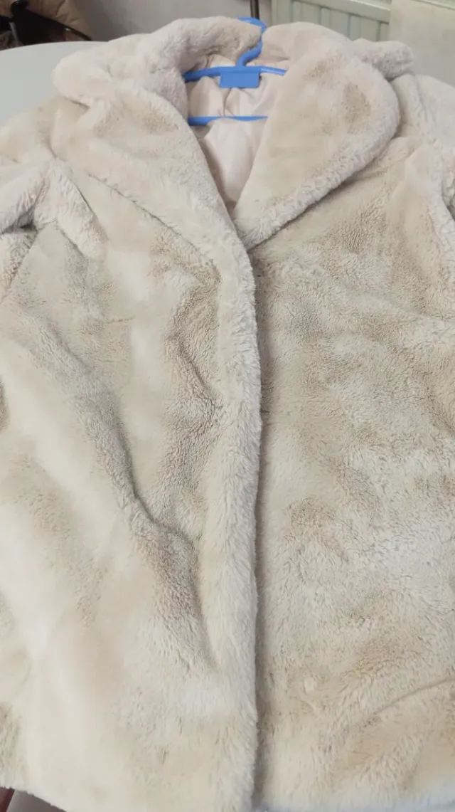 Abrigo mujer peluche beige talla M.