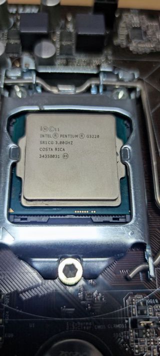 Lote Pentium G3220 + 8GB ram + placa + fuente