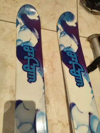 Tabla, fijaciones y palos de Sky Wedze