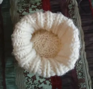 Cappello Barbour a maglia larga con pon pon