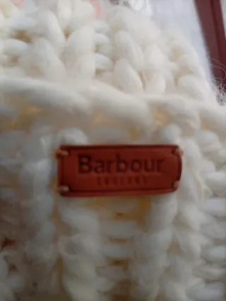 Cappello Barbour a maglia larga con pon pon