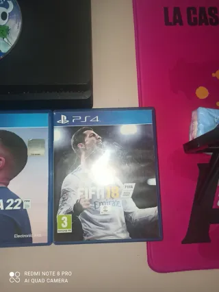 Consola PS4 Slim Negra + 4 Juegos