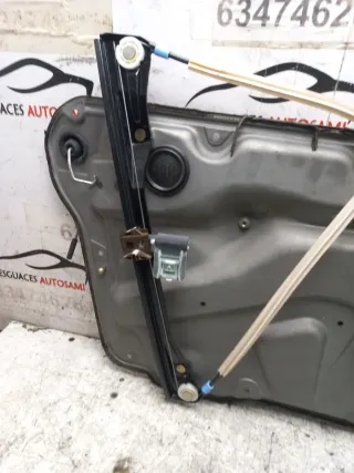 Elevalunas Delantero Derecho VW Golf IV