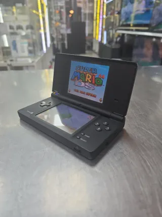 Nintendo DSi Negra + Cargador