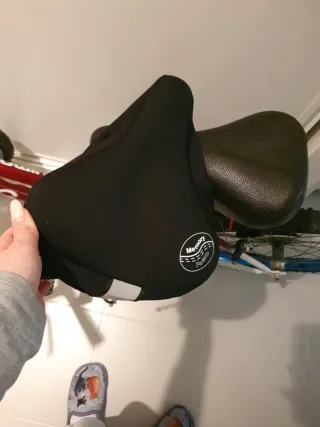 Bici de montaña roja/azul electrico.Marca Shimano