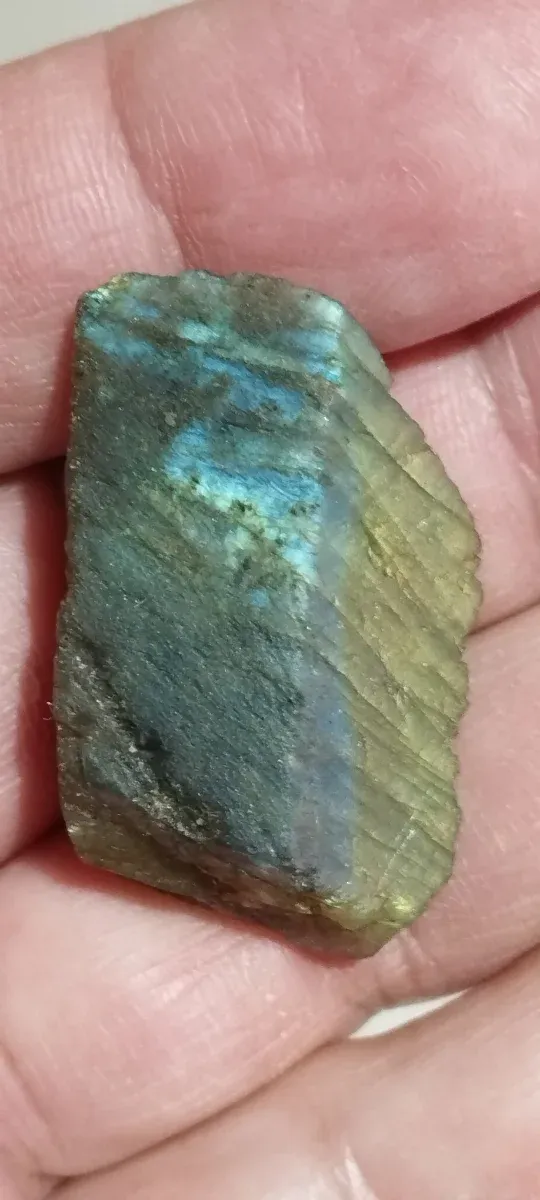 Labradorita Natural.