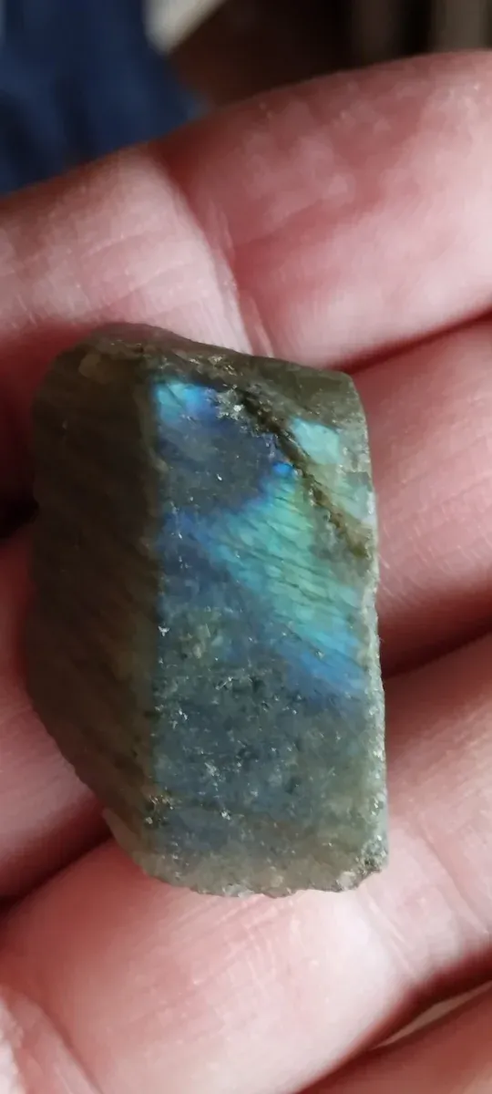 Labradorita Natural.