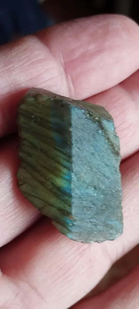 Labradorita Natural.