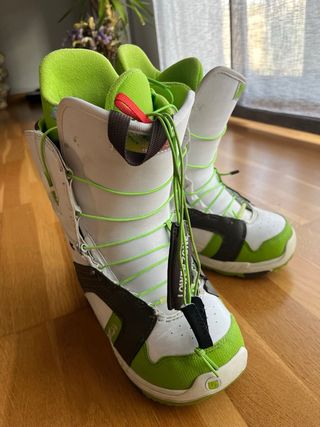 Tabla Snowboard Burton y Botas
