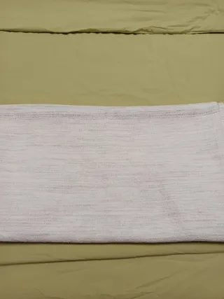 Manta tejida a mano Zara Home