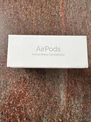 AirPods 4 con cancelación de ruido
