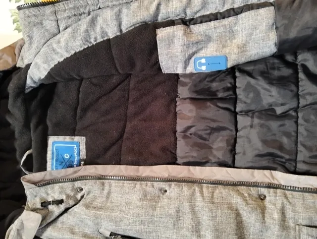 Chaqueta gris C&A talla 158