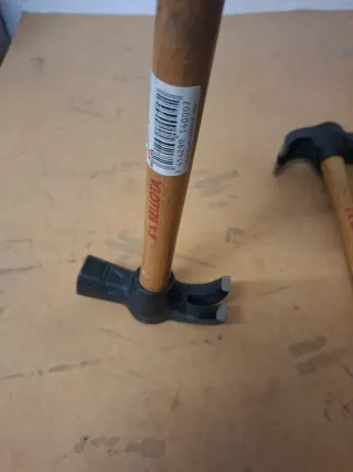 BELLOTA MARTILLO DE CARPINTERÍA NUEVO REF. 8007 C