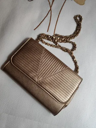 Bolso de fiesta dorado