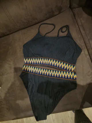 Bikini negro con detalles étnicos