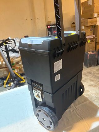 Caja de herramientas Stanley con ruedas