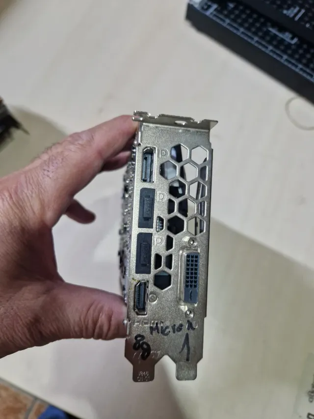 MSI Radeon RX 570 Armour 8GB