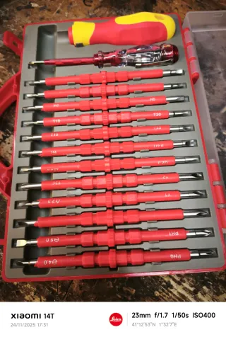 Set de destornilladores aislados